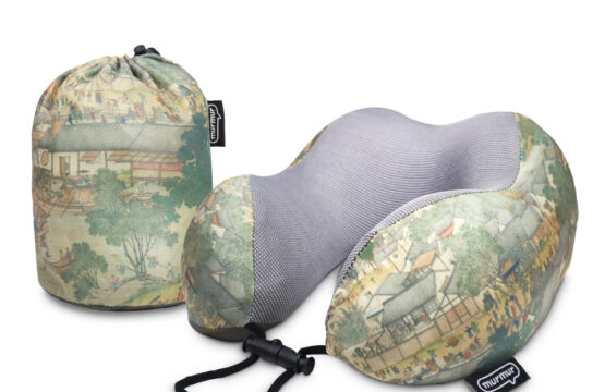 murmur 山丘頸枕｜博物館（清院本清明上河帖）(附收納袋)